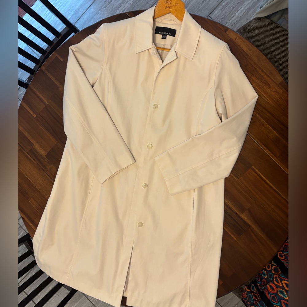 Vintage Jones New York Cream Trench Coat Classic Style